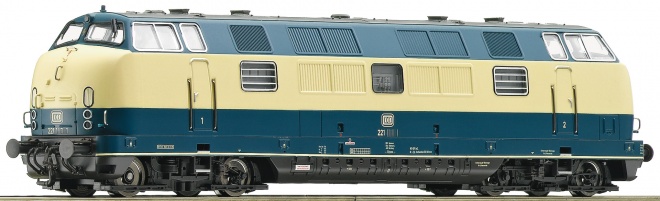 Diesel locomotive DR 221<br /><a href='images/pictures/Roco/Roco-73822.jpg' target='_blank'>Full size image</a>
